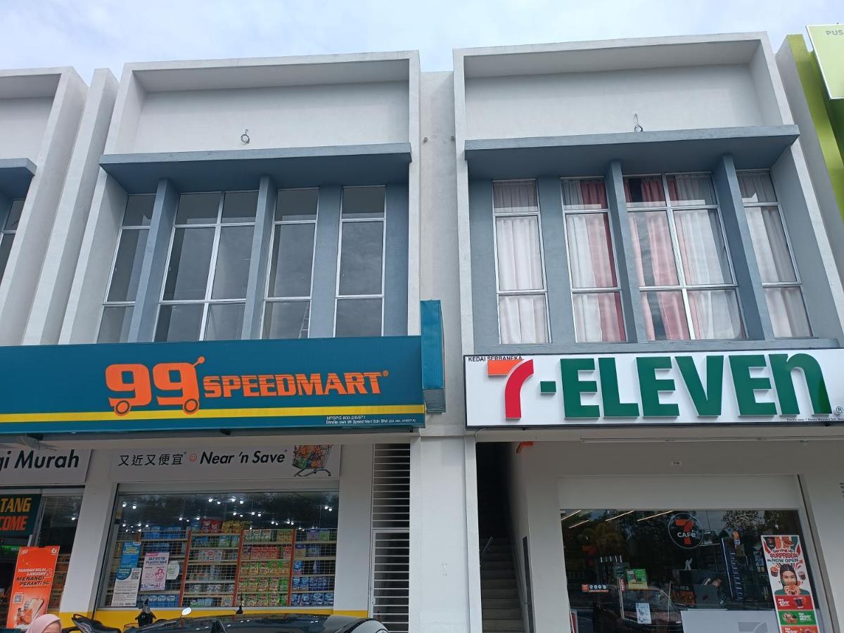 Aisy Homestay Putrajaya Cyberjaya Klia Кампунг Денгкил Екстериор снимка
