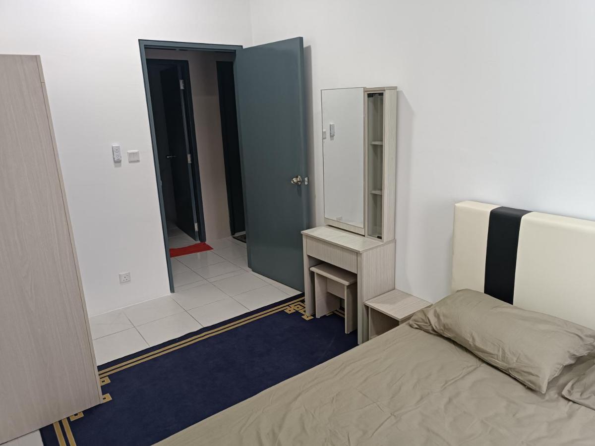 Aisy Homestay Putrajaya Cyberjaya Klia Кампунг Денгкил Екстериор снимка